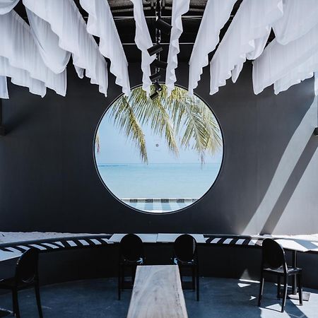 Foto Hotel Phuket Beachfront Luaran gambar The Beach