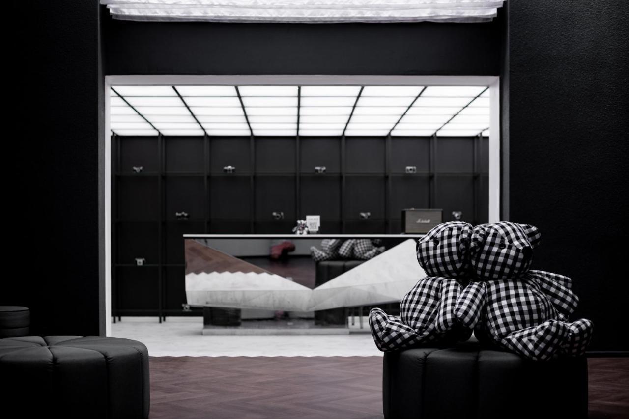 Foto Hotel Phuket Beachfront Luaran gambar The interior of the gallery