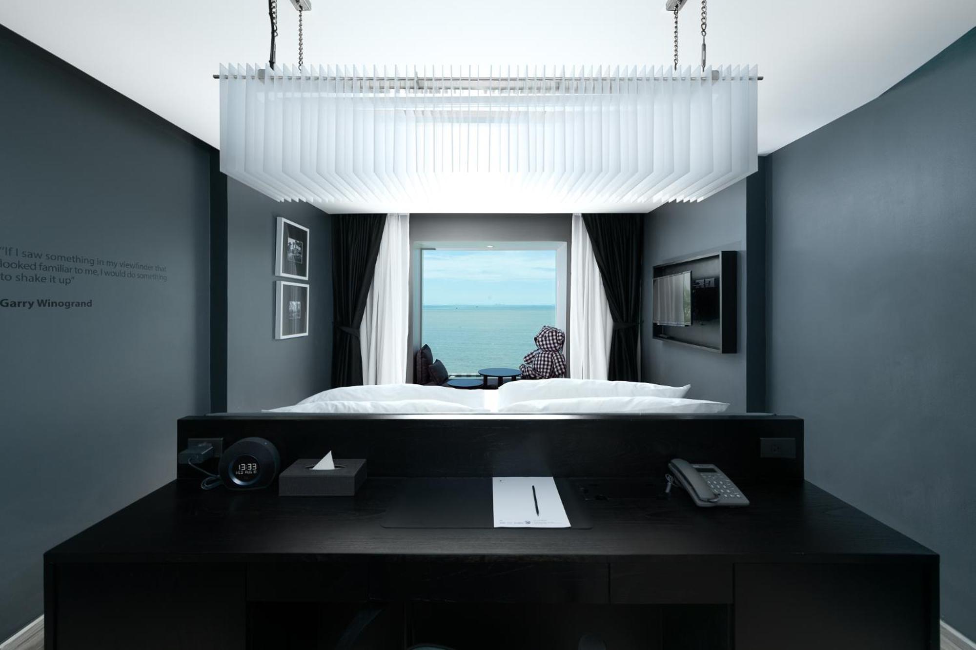 Foto Hotel Phuket Beachfront Luaran gambar Deluxe Ocean View
